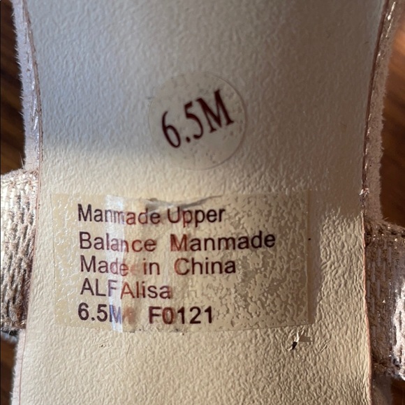 Alfani Shimmery Tan Heels - Picture 4 of 7